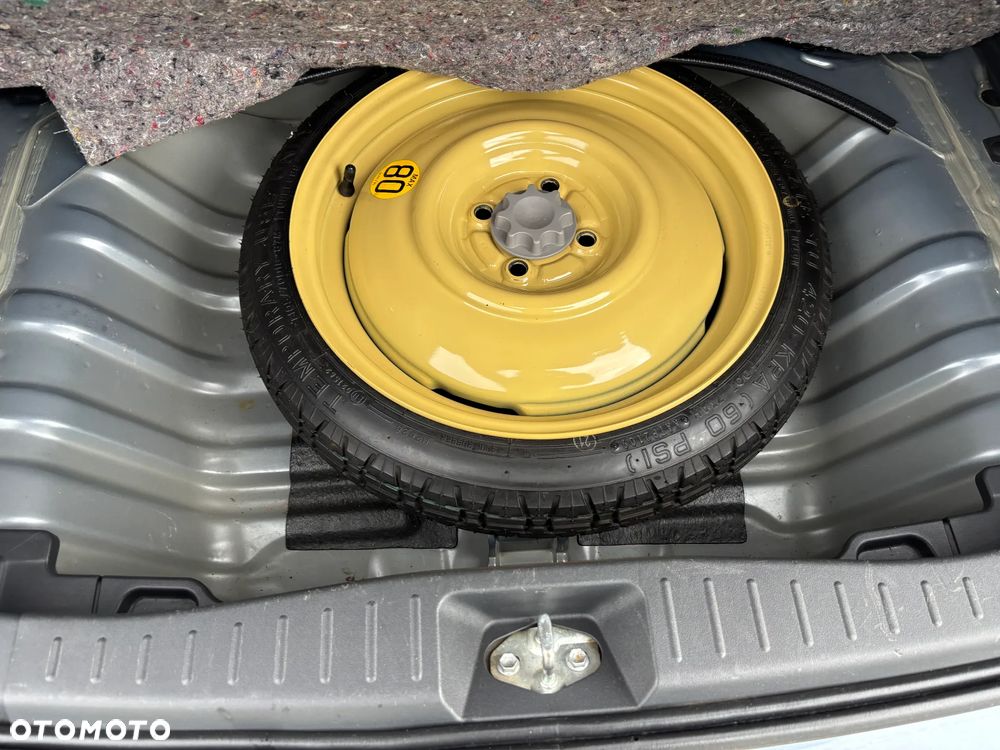 Daihatsu Sirion 1.3 - 25