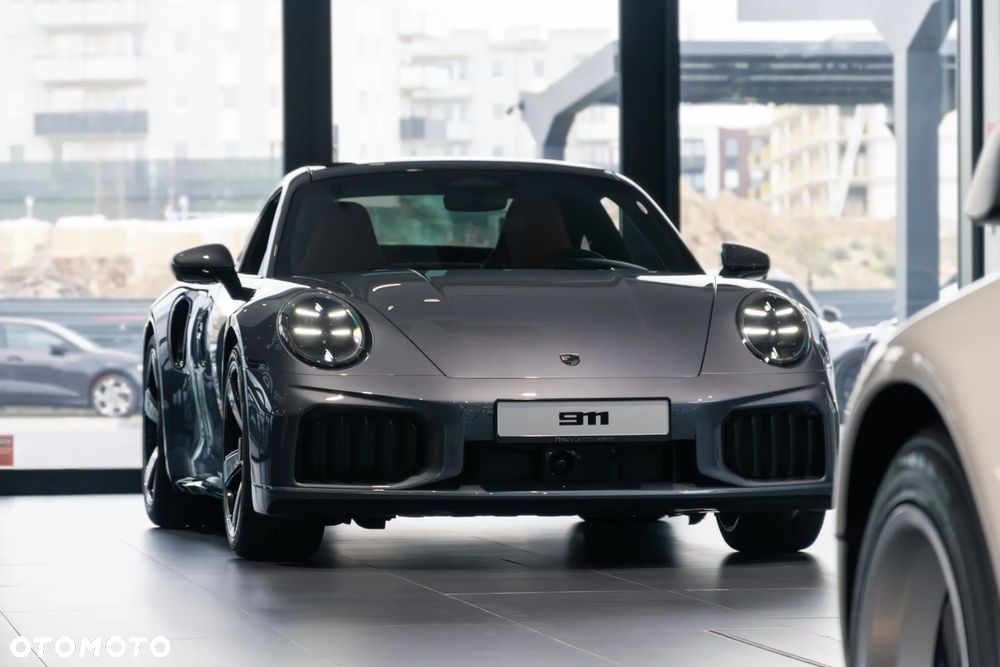 Porsche 911 Turbo S - 8