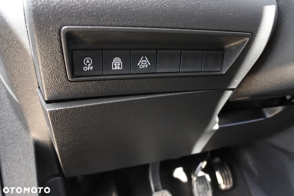 Citroën Berlingo XL PureTech 110 SHINE - 25