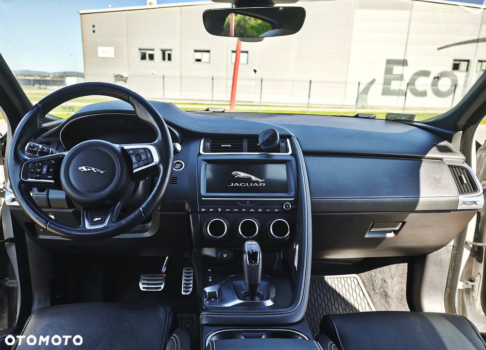 Jaguar E-Pace 2.0 i4P AWD R-Dynamic HSE - 21