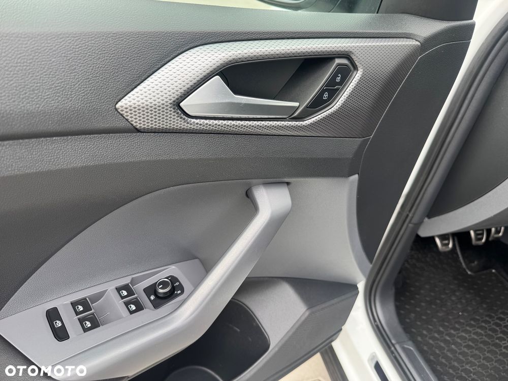 Volkswagen T-Cross 1.0 TSI OPF ACTIVE - 19