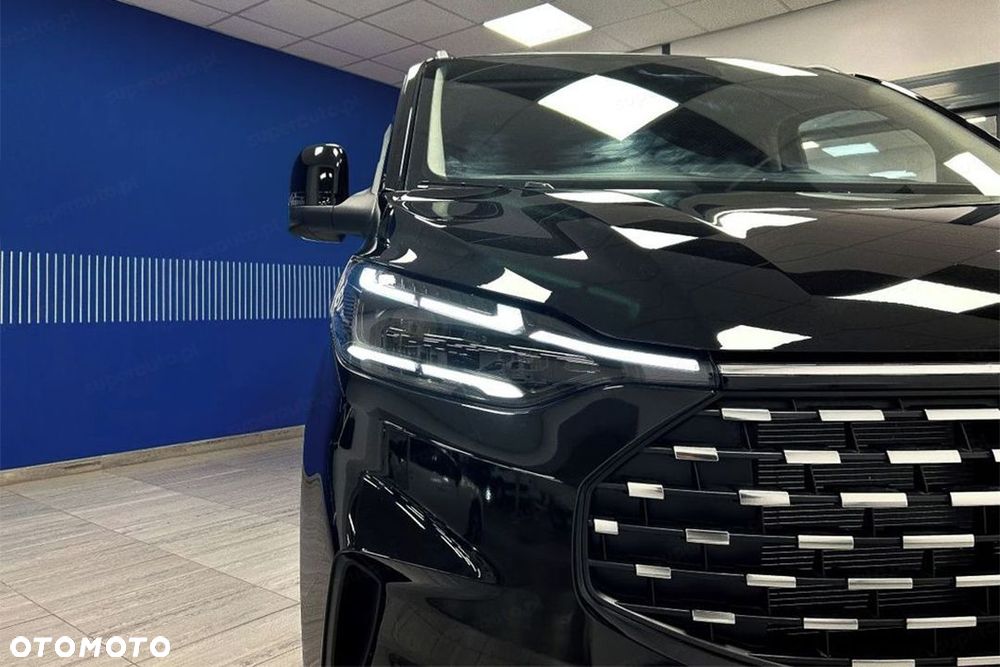 Ford Tourneo Custom - 7