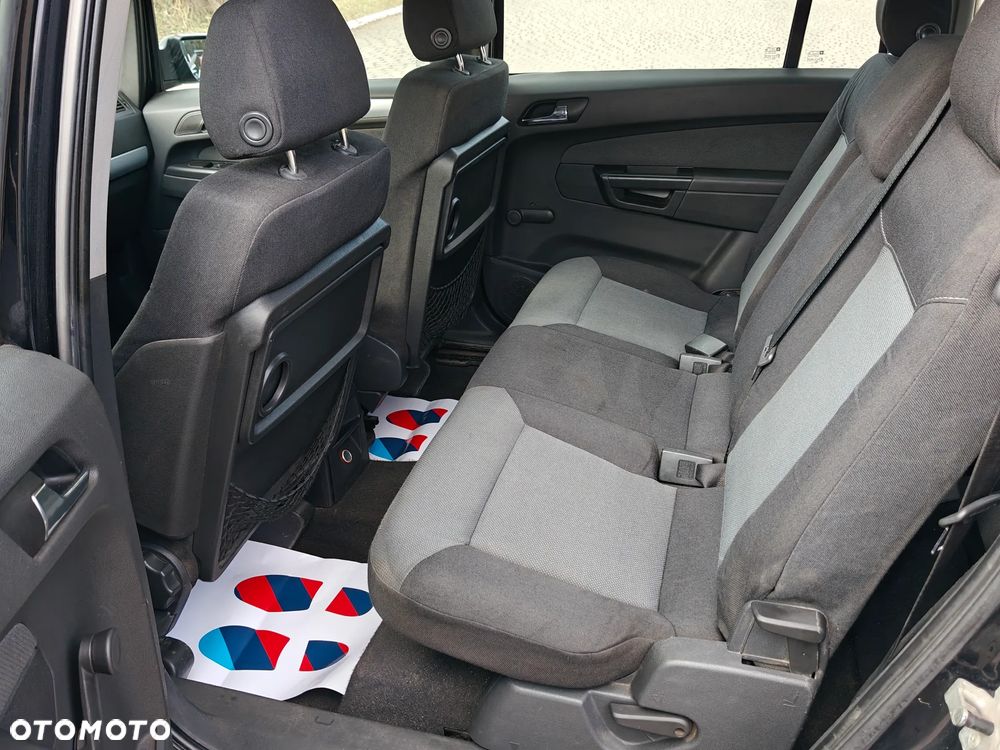 Opel Zafira 1.9 CDTI - 11