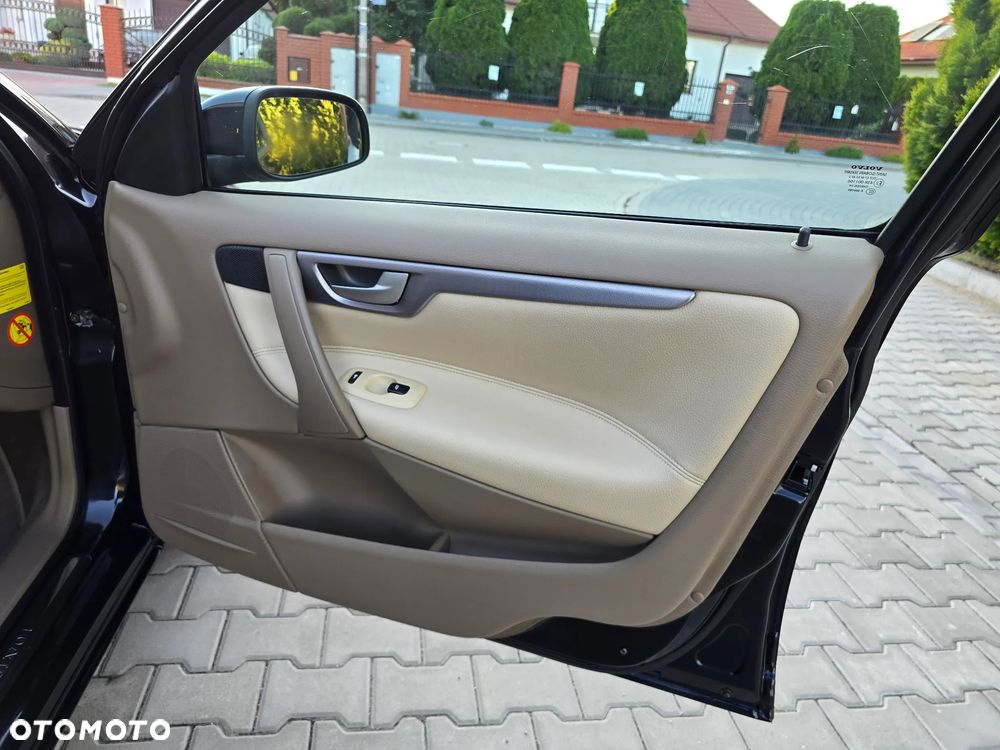 Volvo V70 - 25