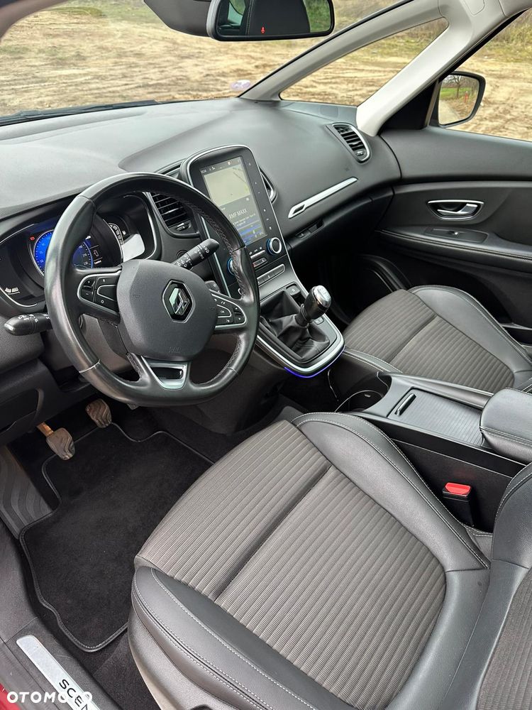 Renault Grand Scenic ENERGY TCe 130 INTENS - 12