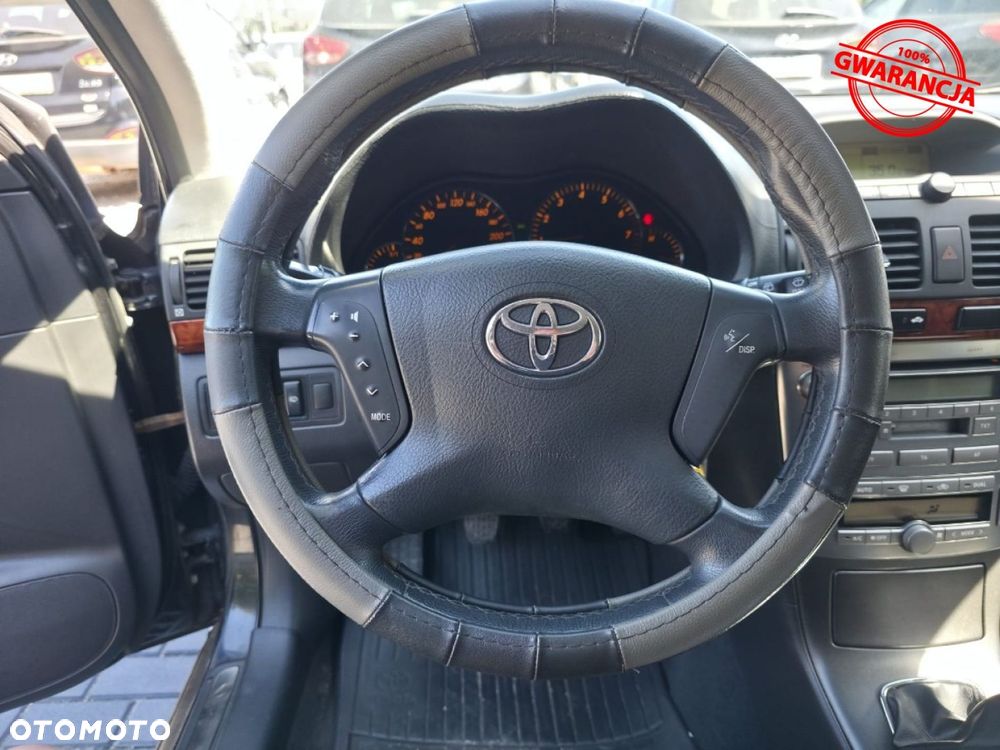 Toyota Avensis - 28