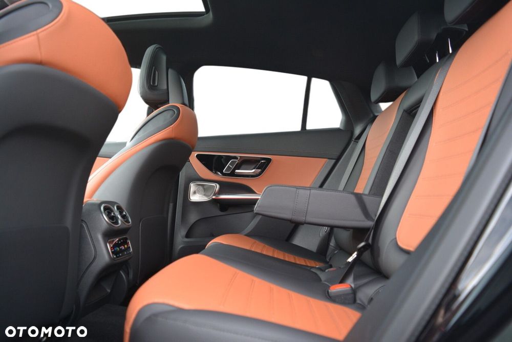 Mercedes-Benz GLC 300 mHEV 4-Matic AMG Line - 12