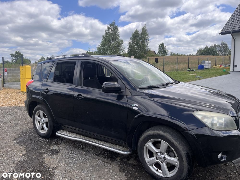 Toyota RAV4 2.2 D-4D X - 2