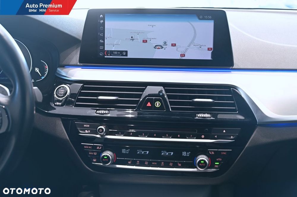 BMW Seria 5 520d xDrive - 16