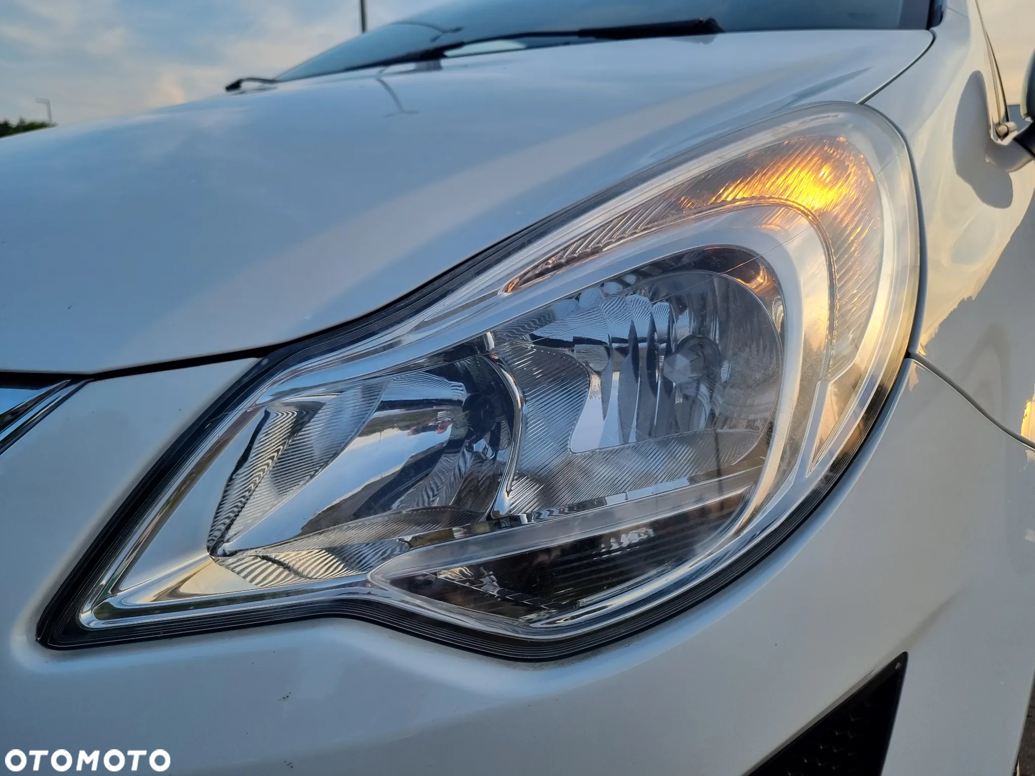 Opel Corsa 1.2 16V Color Edition - 10
