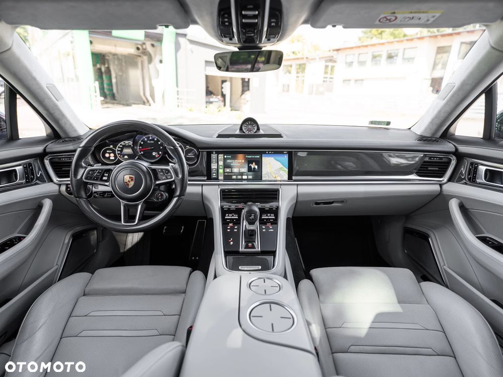 Porsche Panamera Turbo - 16