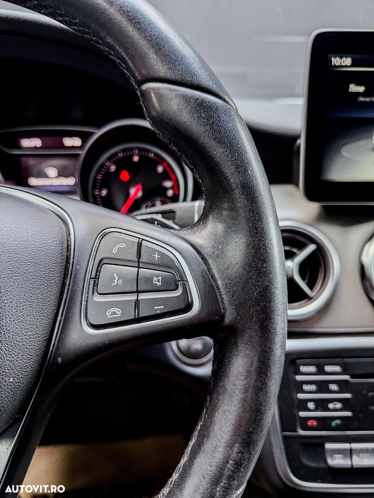 Mercedes-Benz GLA 220 d 7G-DCT AMG Line - 25