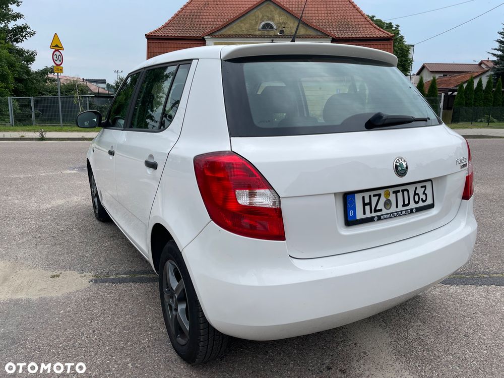 Skoda Fabia - 4