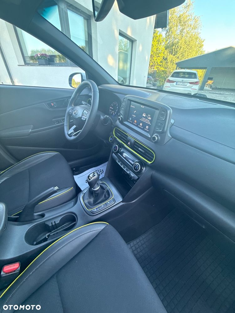 Hyundai Kona 1.0 T-GDI Premium - 23