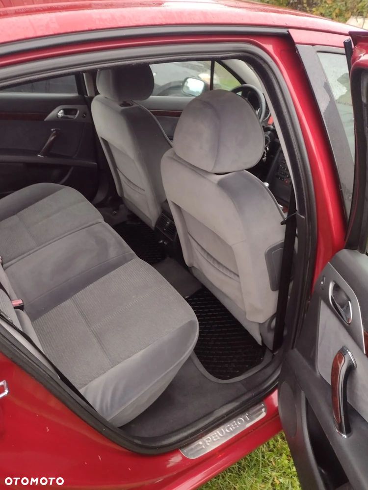Peugeot 407 - 6