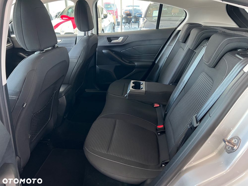 Ford Focus 1.0 EcoBoost mHEV Titanium - 36