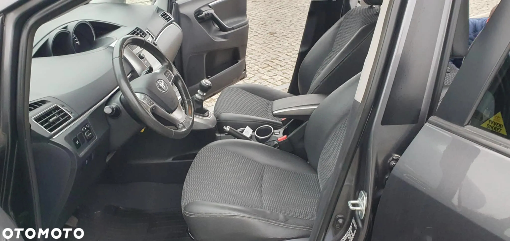 Toyota Verso 1.8 Premium 7os EU6 - 28