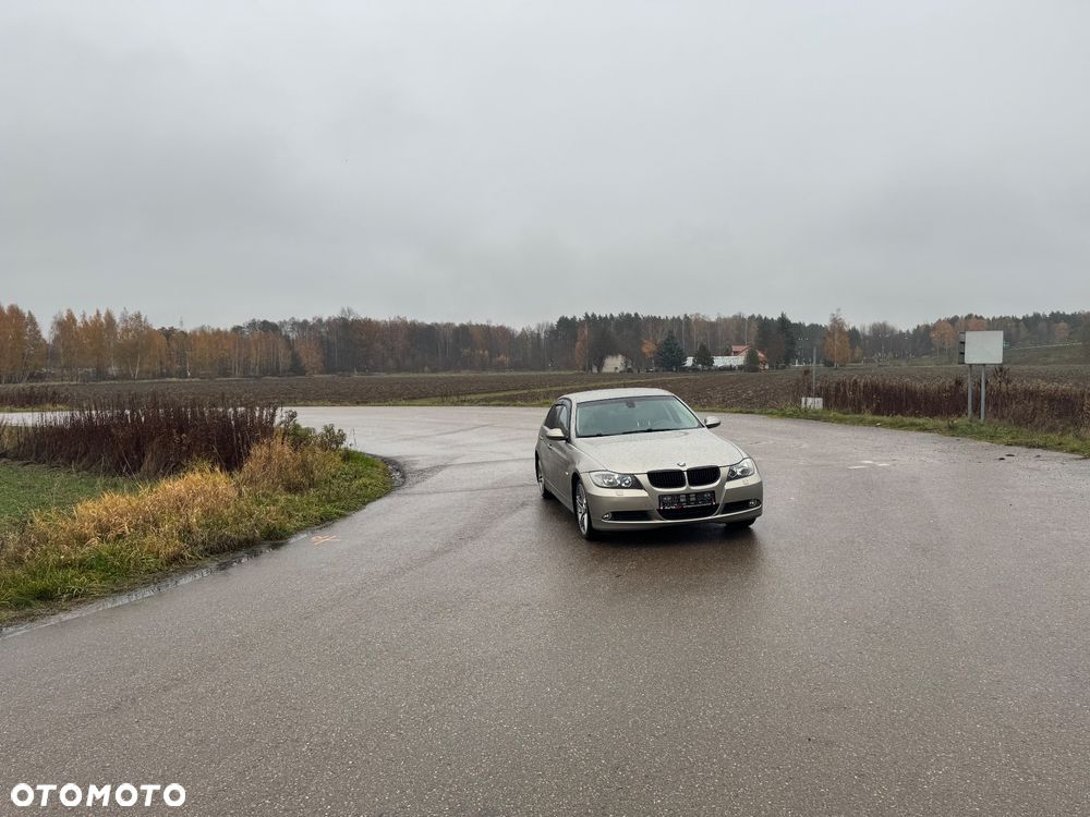 BMW Seria 3 320i Edition Sport - 34