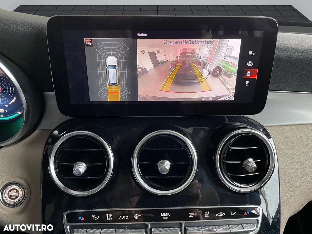 Mercedes-Benz GLC 300 e 4MATIC - 12
