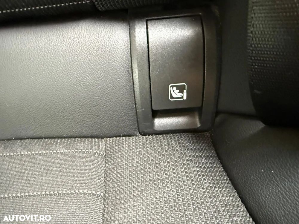 BMW Seria 3 - 27