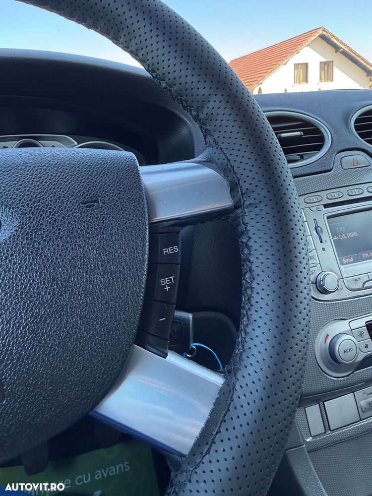 Ford Focus 1.6 16V Titanium - 34