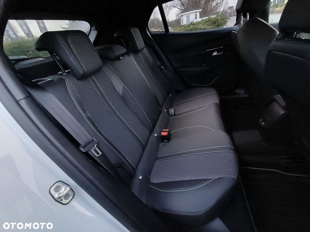 Peugeot 2008 PureTech 130 GT S&S EAT8 - 29