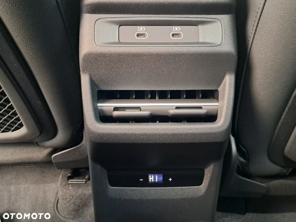 Audi Q3 Sportback - 11