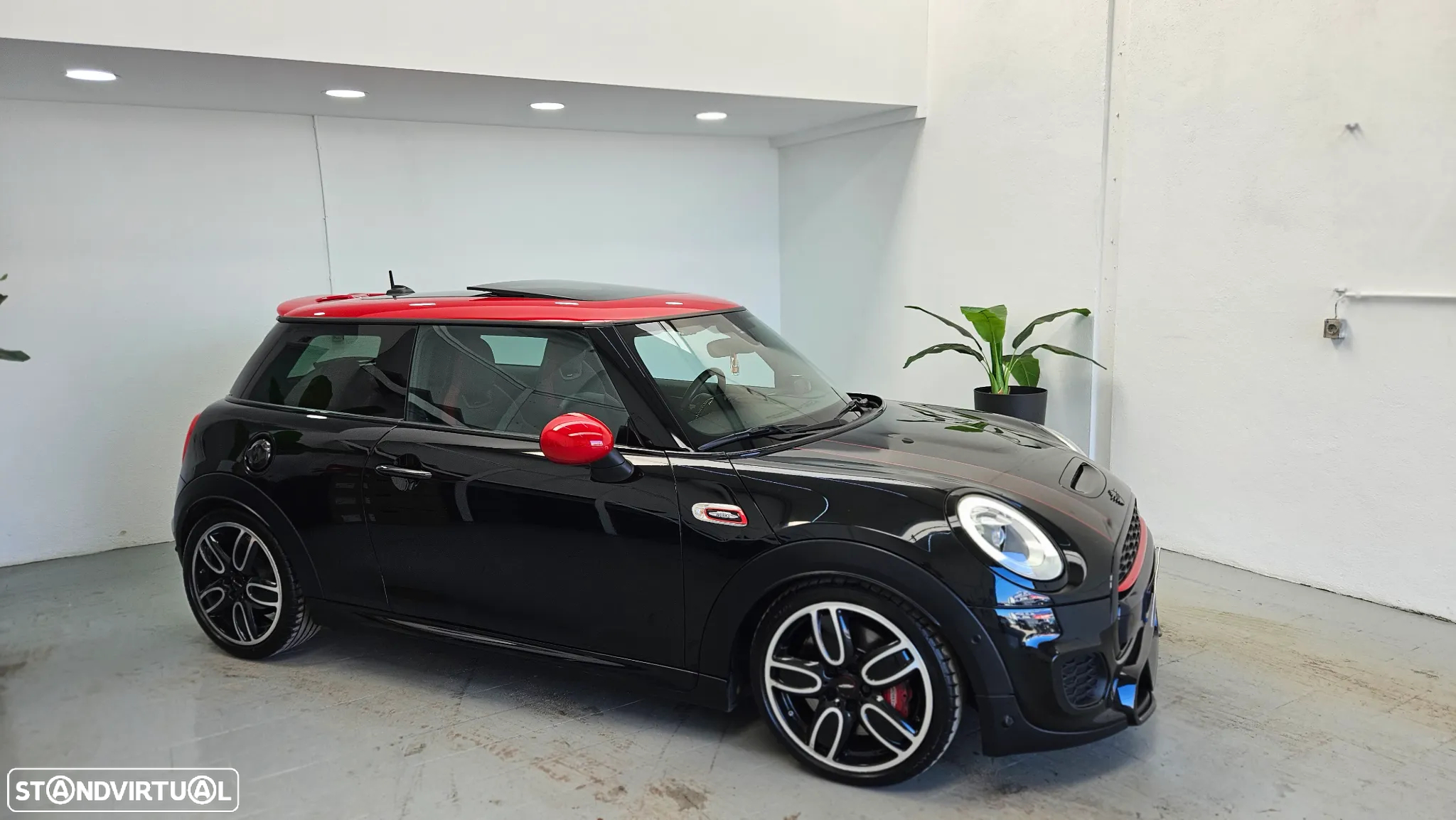 MINI 3 Portas John Cooper Works Auto Desportiva - 2