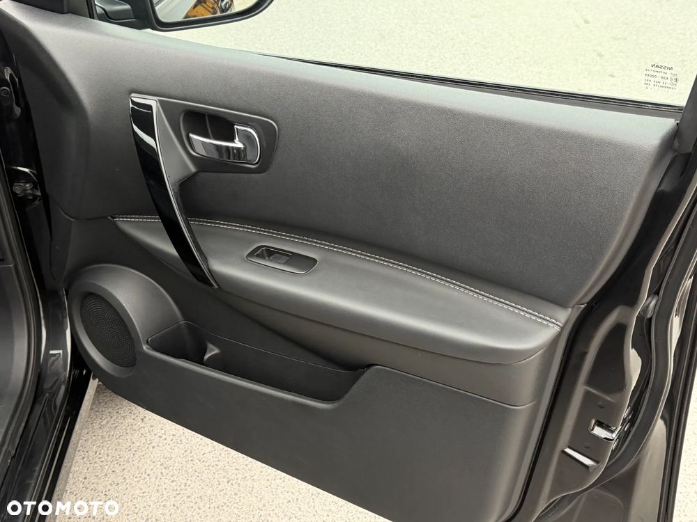 Nissan Qashqai+2 - 40