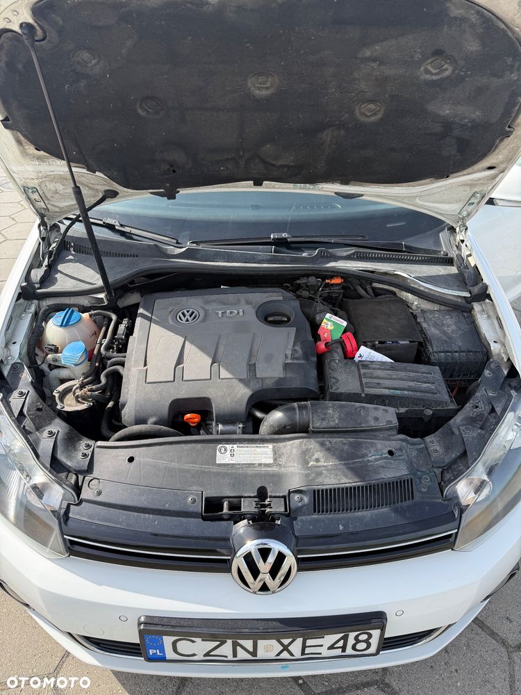 Volkswagen Golf 1.6 TDI Highline - 15