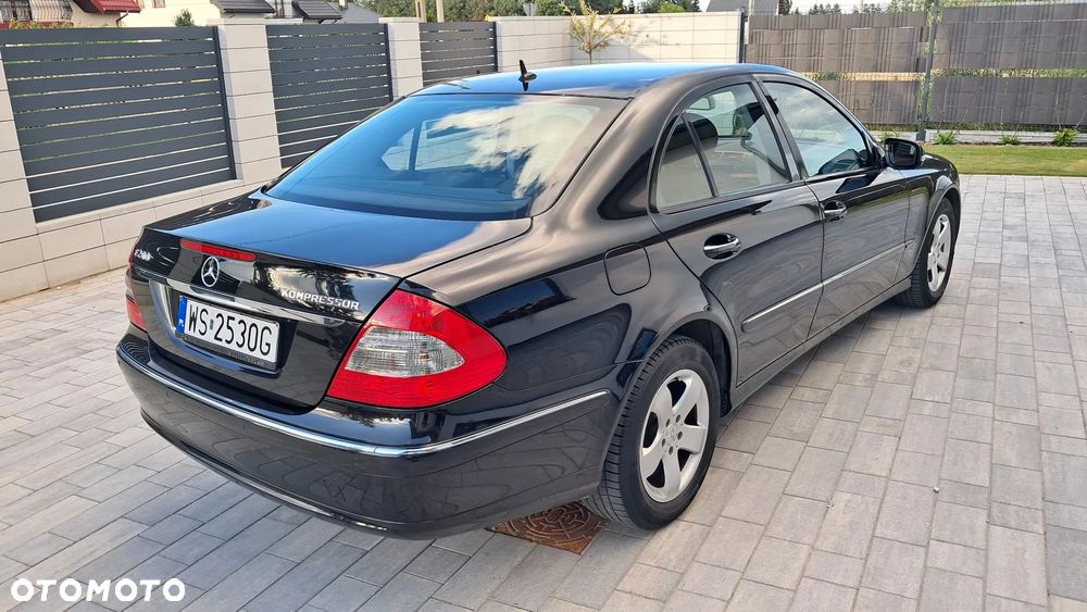 Mercedes-Benz Klasa E 200 Kompressor Elegance - 31