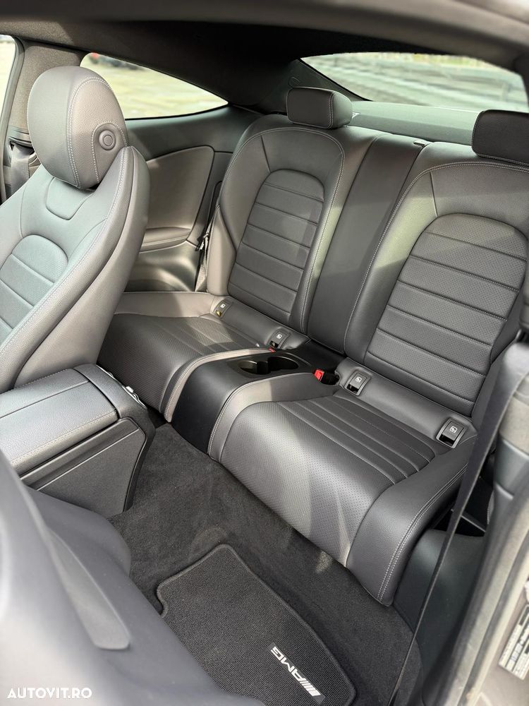 Mercedes-Benz C 300 Coupe 9G-TRONIC - 14