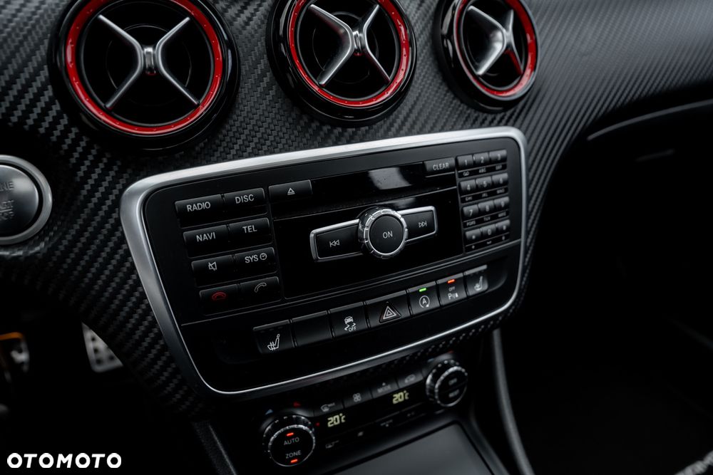 Mercedes-Benz Klasa A 45 AMG 4-Matic - 34