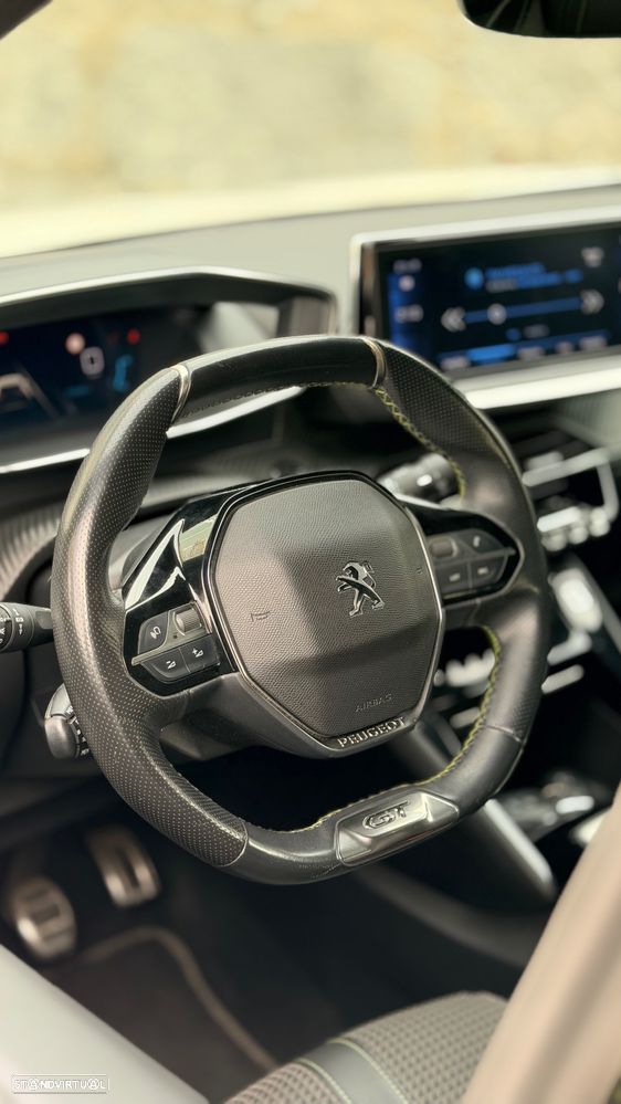 Peugeot 2008 1.2 PureTech GT Line - 16
