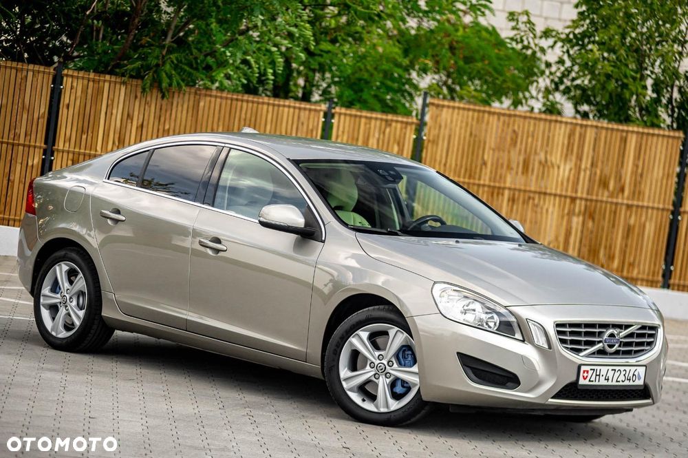 Volvo S60 - 1