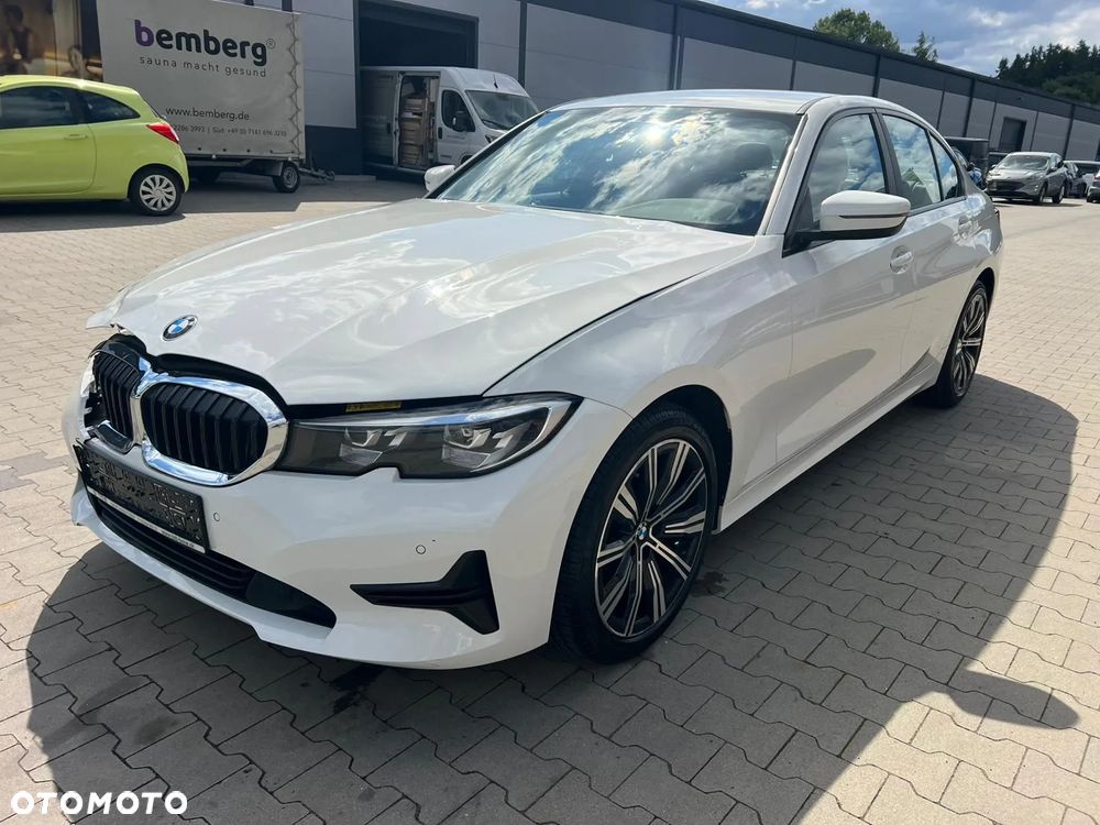 BMW Seria 3 318d Advantage