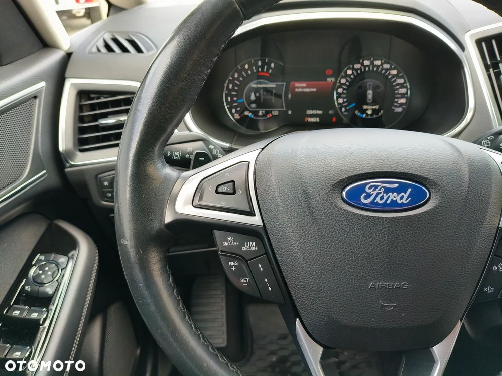Ford S-Max 2.0 EcoBlue Titanium - 23