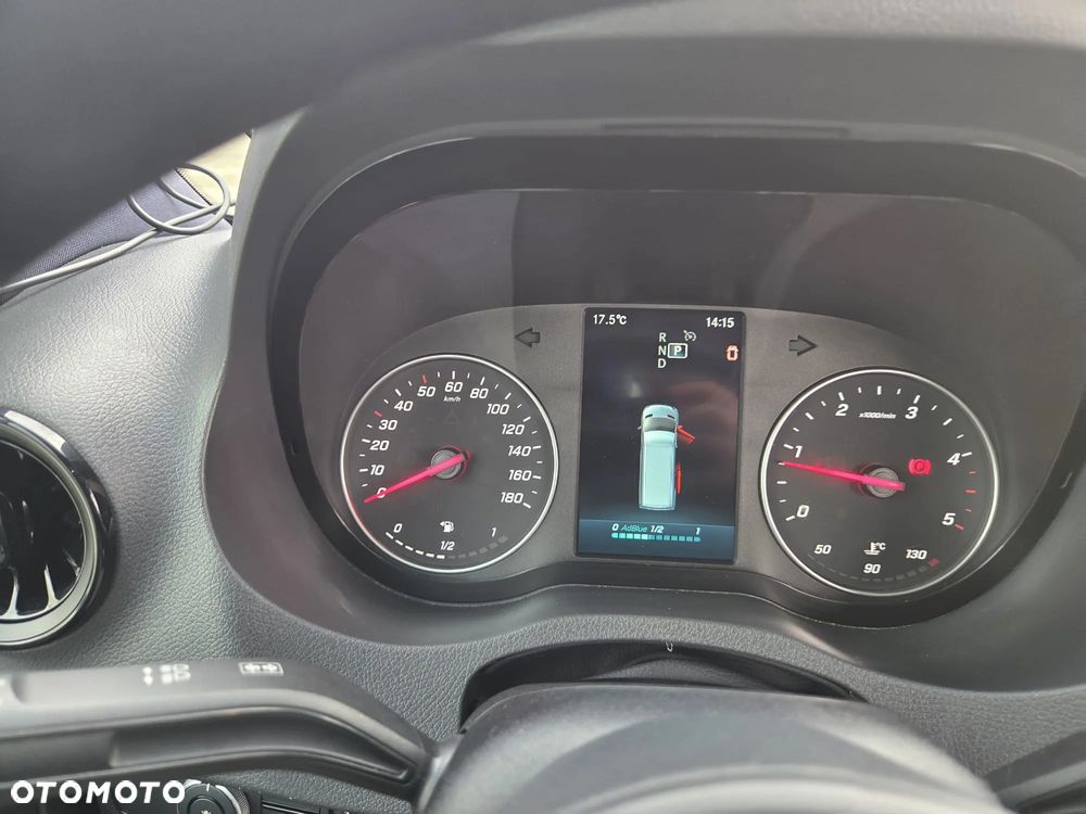 Mercedes-Benz Sprinter 319 CDI 907.235 - 16