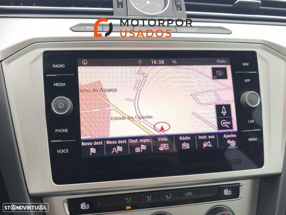 VW Passat Variant 2.0 TDI Confortline DSG - 21