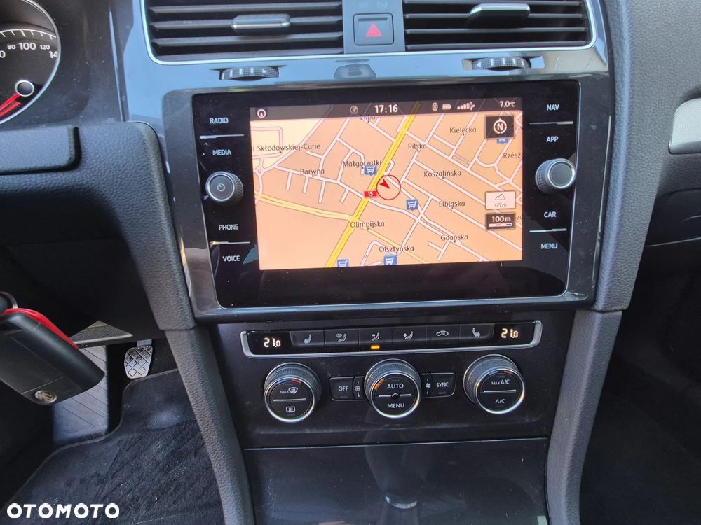 Volkswagen Golf - 12