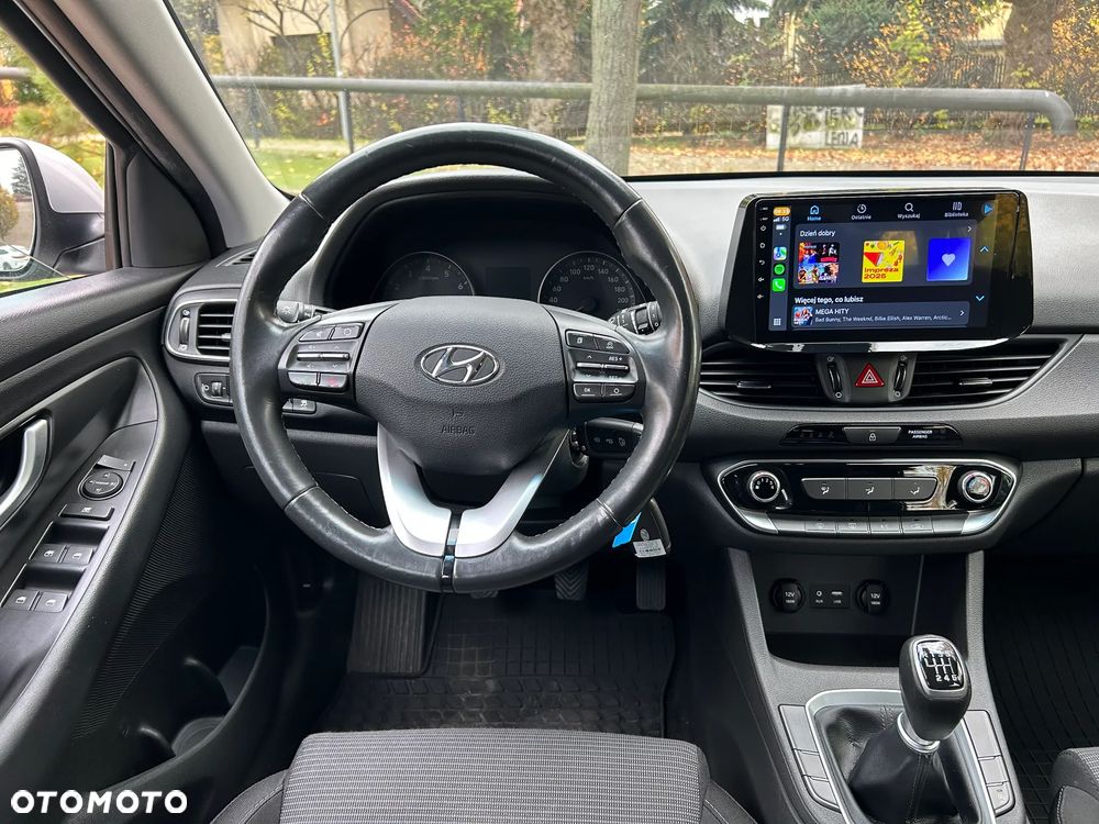 Hyundai i30 1.4 Comfort - 12