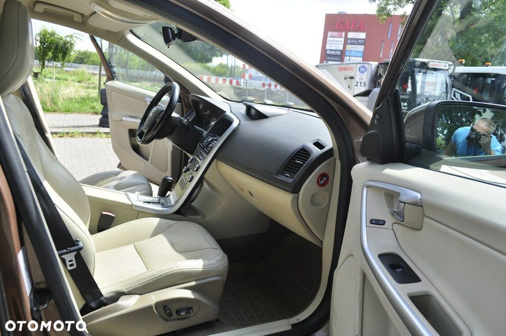 Volvo XC 60 2.4D AWD - 15