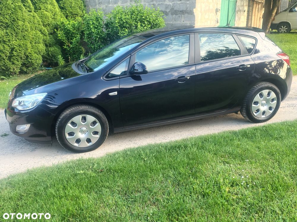 Opel Astra 1.4 - 10