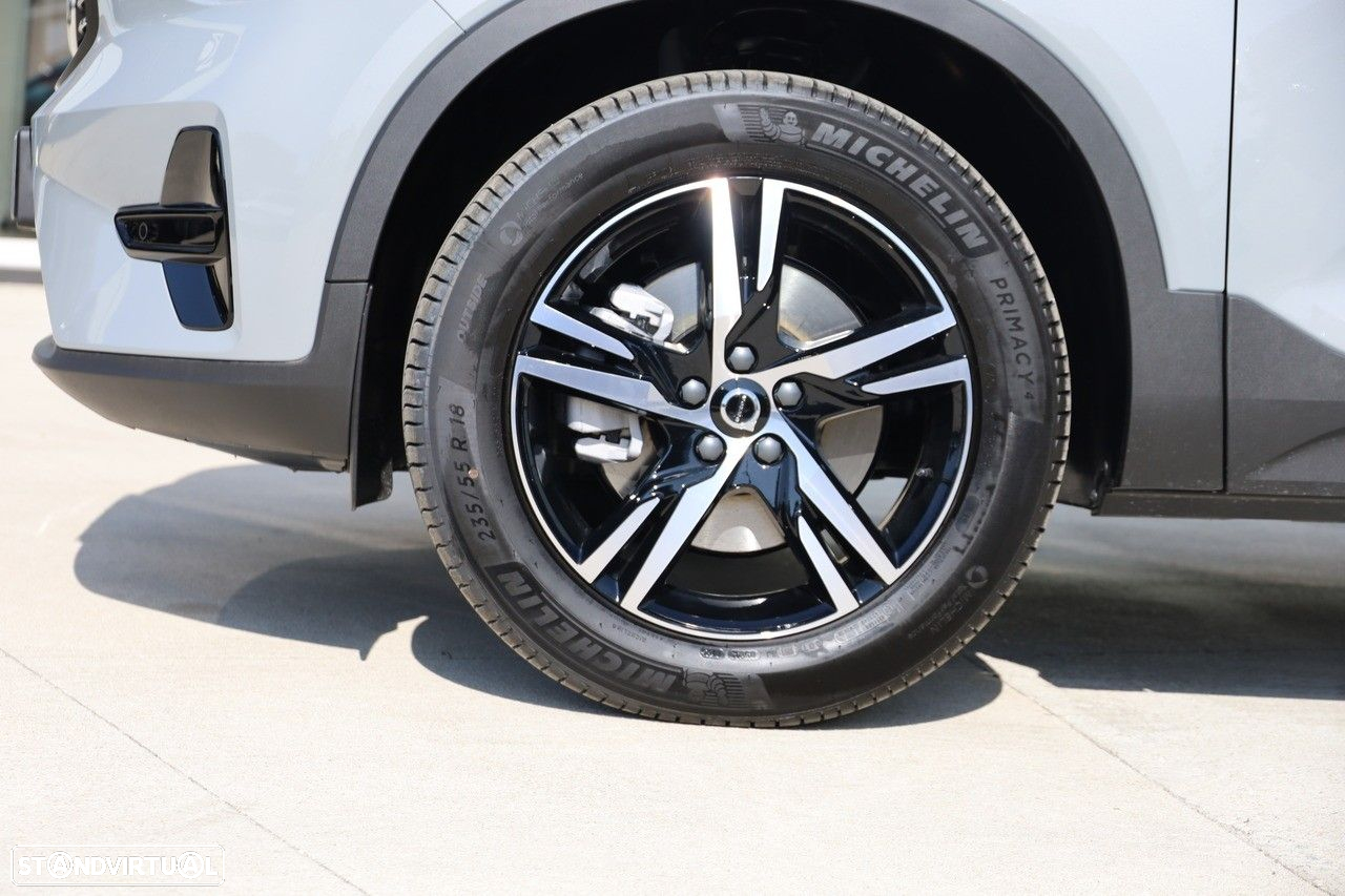 Volvo XC 40 2.0 B3 Plus Dark - 8