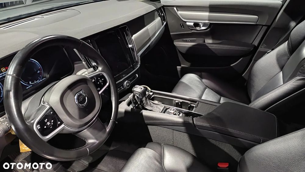 Volvo S90 D4 Momentum - 11