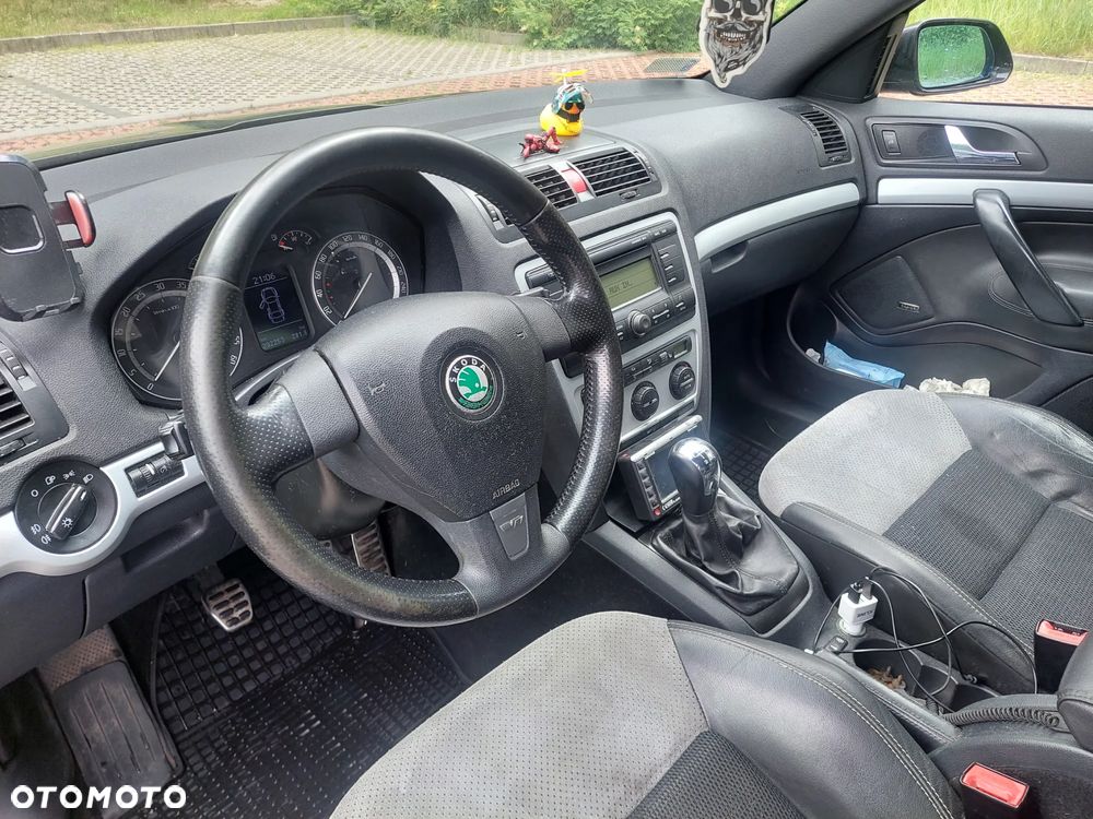 Skoda Octavia 2.0 TDI RS - 2