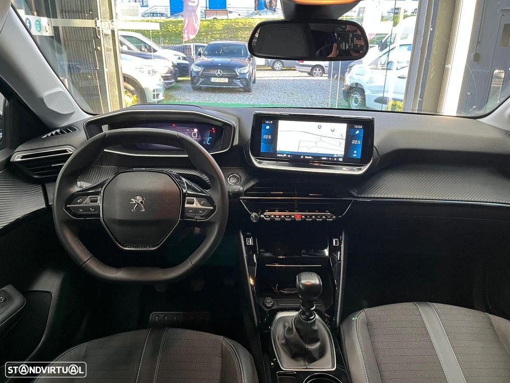 Peugeot 208 1.2 PureTech Allure - 12