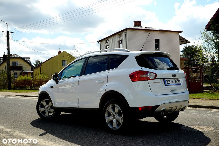 Ford Kuga 2.0 TDCi 4x4 Titanium - 10