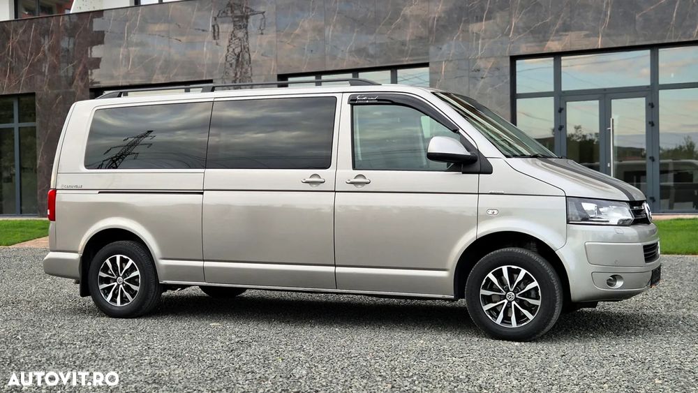 Volkswagen Caravelle - 9