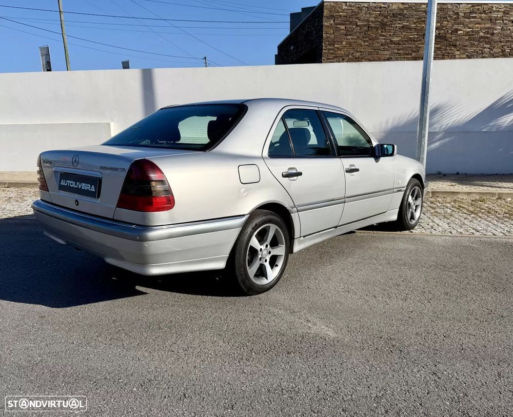 Mercedes-Benz C 250 - 6